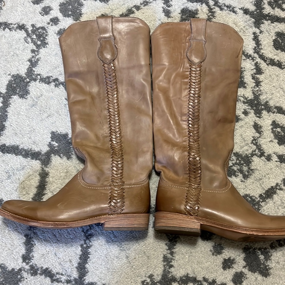 Lucchese boots tan leather with braid.Only worn a few times. 6 1/2 B. EUC